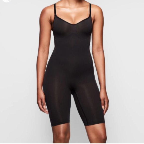 SKIMS (Umber) Sculpting Mid Thigh Bodysuit - Picture 4 of 11